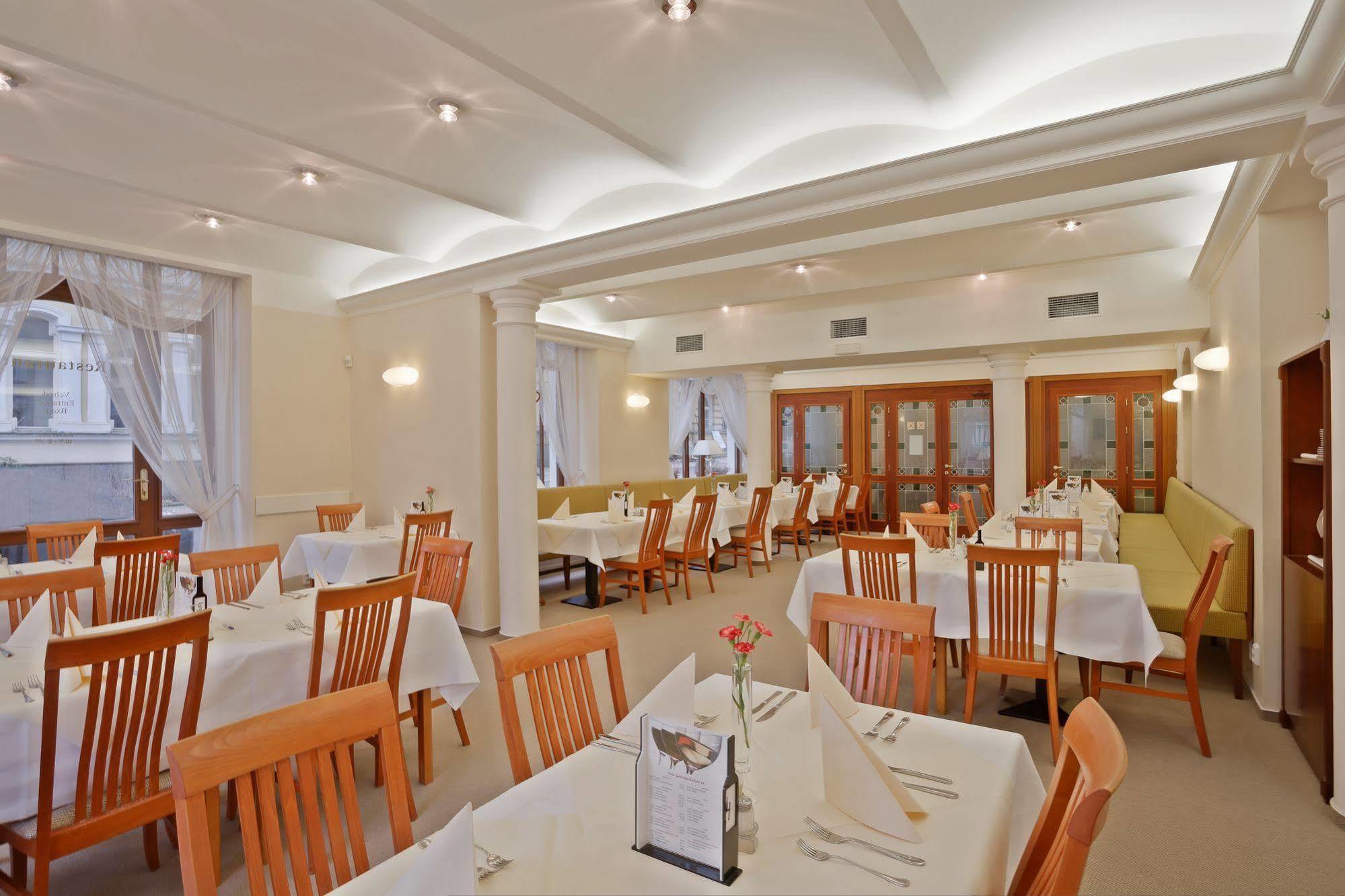 Hotel Westend Marianske Lazne Exterior photo